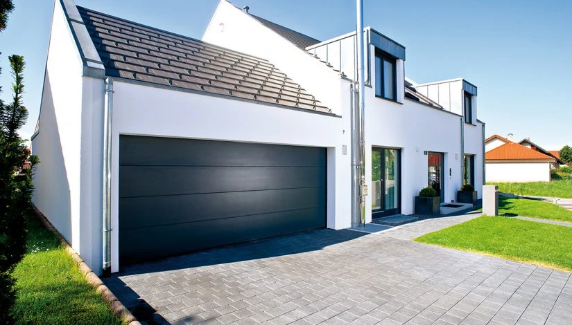 Installation de porte de garage moderne en Auxois-Morvan
